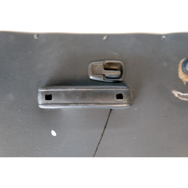 Porta Dianteira Lado Esquerdo Vw Kombi 98 Usada C Detalhes