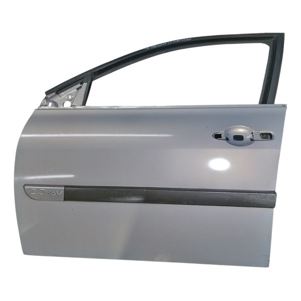 Porta Dianteira Esquerda Renault Megane 2007 Usada