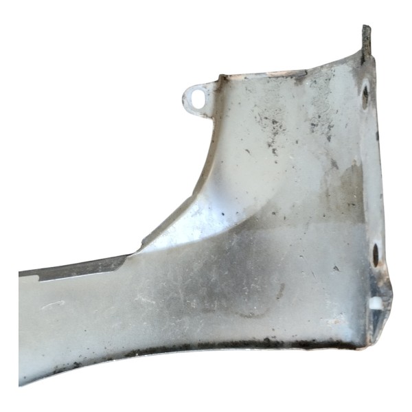 Para Lama Lado Direito Fiat Stilo Usado Com Detalhes