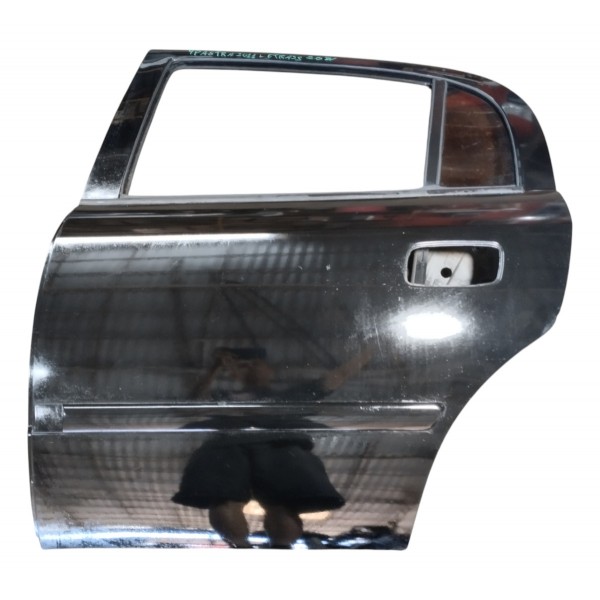 Porta Traseira Lado Esquerdo Gm Astra 2003 Com Detalhes Traseira Direito Preto