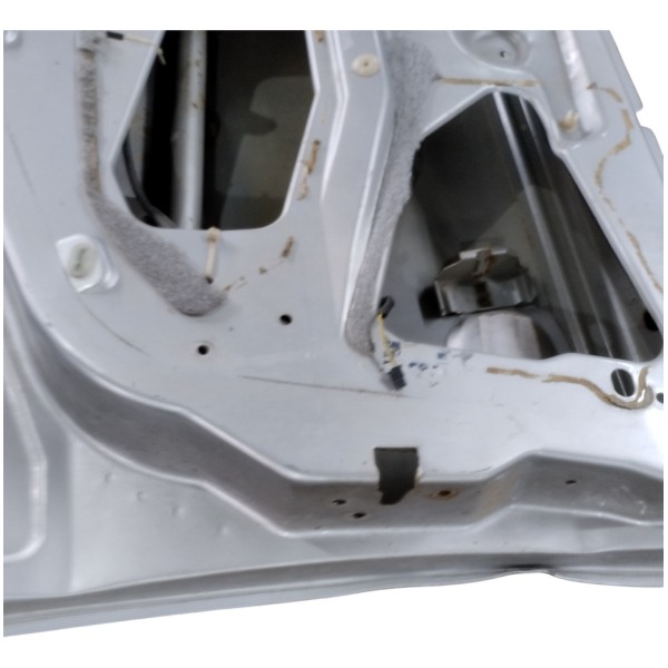 Porta Dianteira Lado Direito Ford Fiesta 2005 Com Detalhes