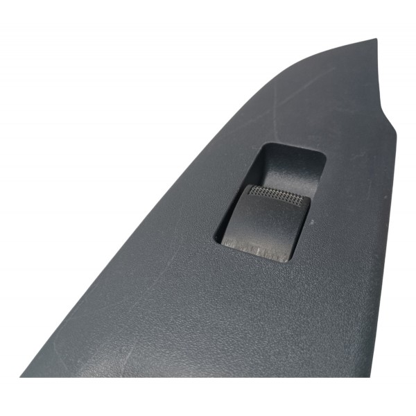 Botão  Vidro Elétrico Lado Direito Traseiro Trailblazer 2013