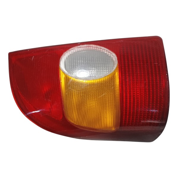 Lanterna Traseira Lado Esquerdo Fiat Strada 2000