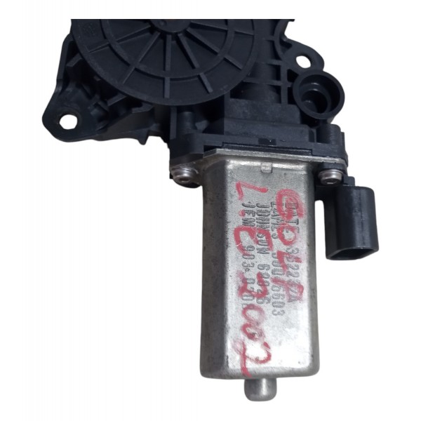 Motorzinho Máquina Vidro Do Golf 2003 L.e Traseiro Usado