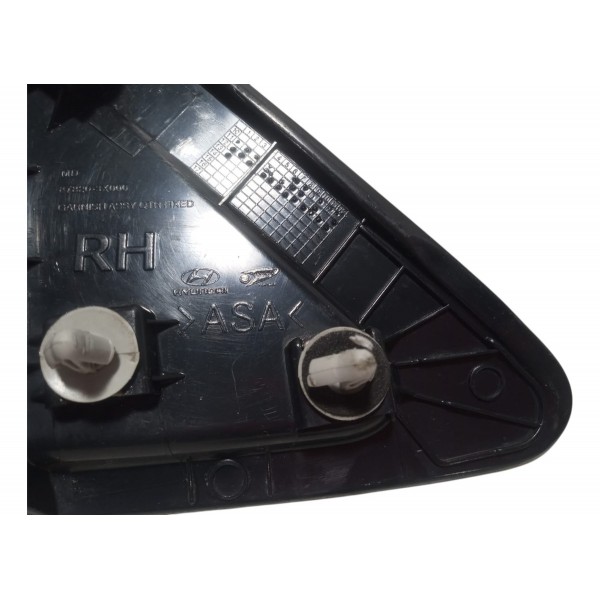 Acabamento Vidro Traseiro Esquerdo Hyundai Elantra 2012