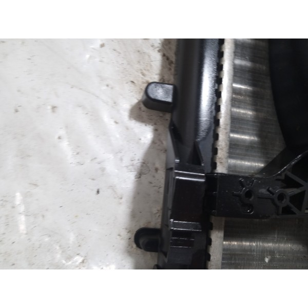 Radiador Defletor Ventoinha Renault Sandero Logan Clio 2011