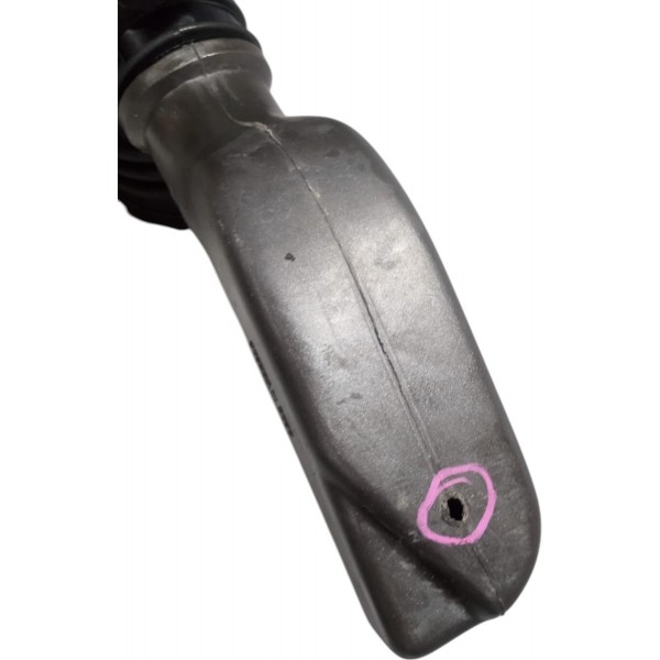 Mangueira Do Filtro De Ar Chrysler Stratus Com Detalhe