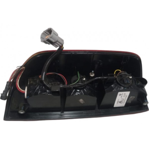 Lanterna Direita Nissan Frontier 2010