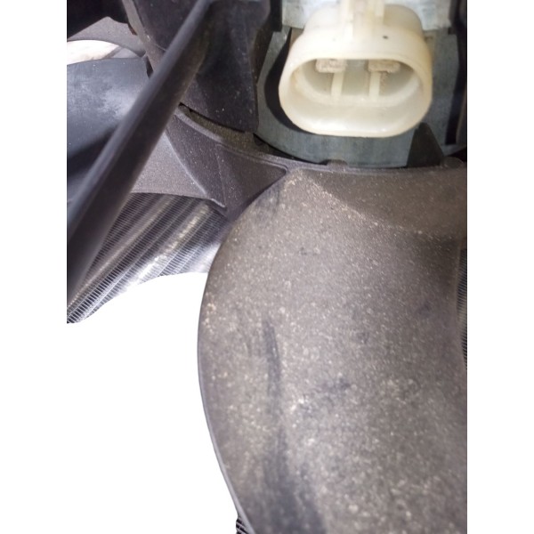 Radiador Ventoinha Com Defletor Fiat Punto 2009 1.8