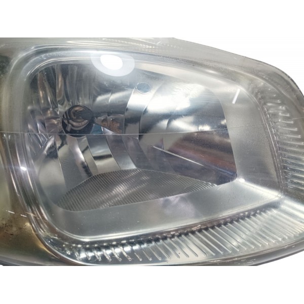 Farol Lado Direito Fiat Uno Vivace 2014 Recuperado