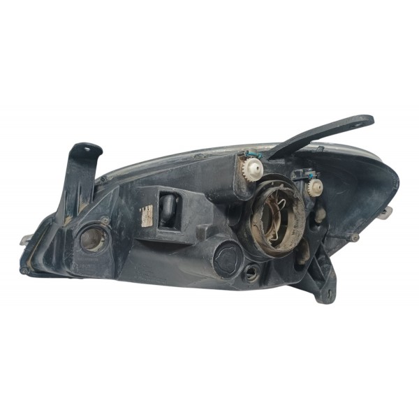 Farol Lado Direito Gm Celta Prisma 2011 Recuperado Direito/passageiro