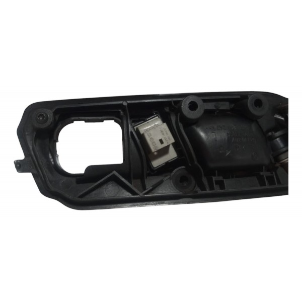 Maçaneta Interna Botão Trava Dianteira Esquerda Vw Polo 2003