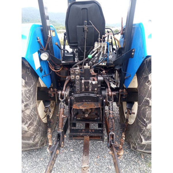 Trator New Holland 2013 Modelo 75 Usado