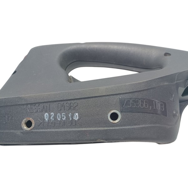 Maçaneta Interna Porta De Correr Direita Fiat Doblo 2014