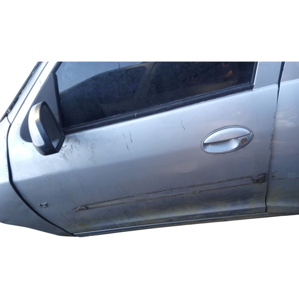 Porta Chevrolet Celta Esquerdo Dianteira 2012 Usado