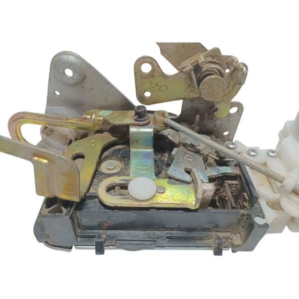 Fechadura Manual Dianteira Direita Vw Gol G4 2007