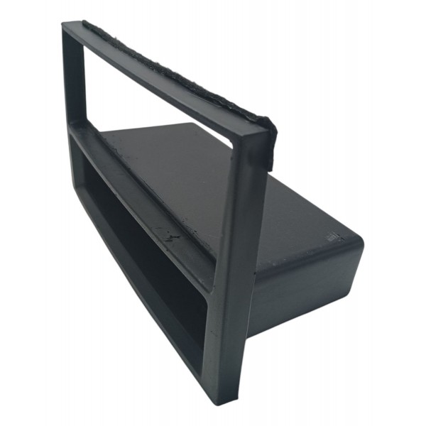 Moldura Central Rádio Porta Objetos Gm Corsa Montana 2010