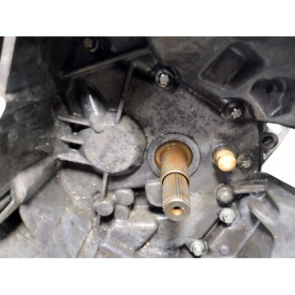 Caixa De Marcha Cambio Renault Clio 1.0 2008