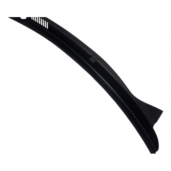 Grade Churrasqueira Parabrisa Dianteira Polo 2004 Usado