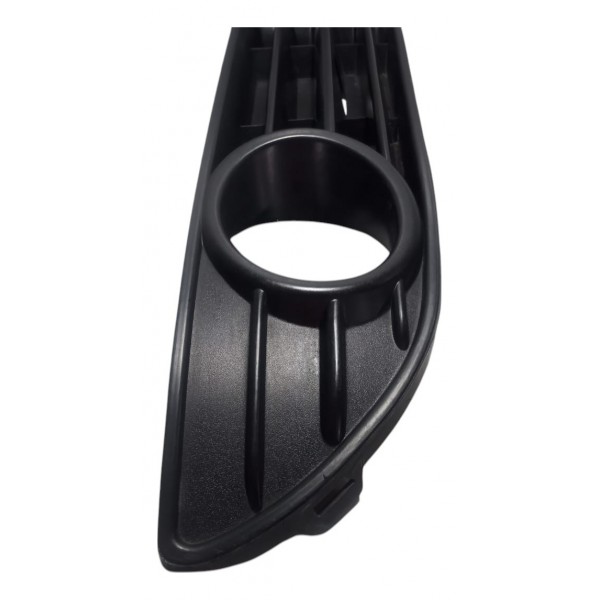 Moldura Farol Milha Lado Direito Vw Polo 2004