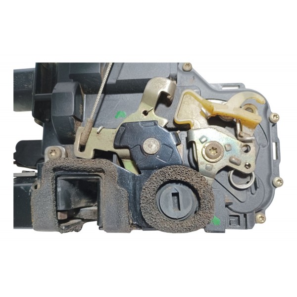 Fechadura Elétrica Traseira Direita Vw Polo 2004