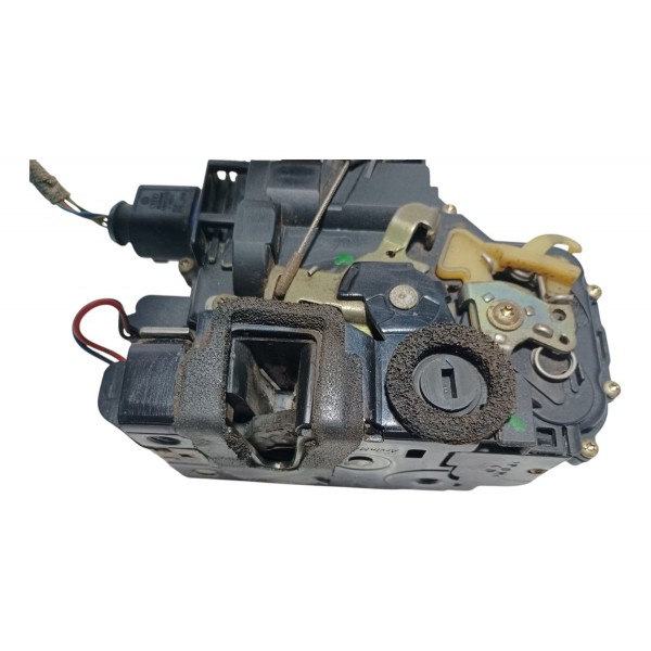 Fechadura Elétrica Traseira Direita Vw Polo 2004