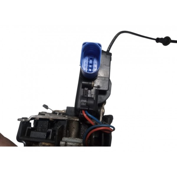 Fechadura Porta Dianteira Direita Vw Polo 2004