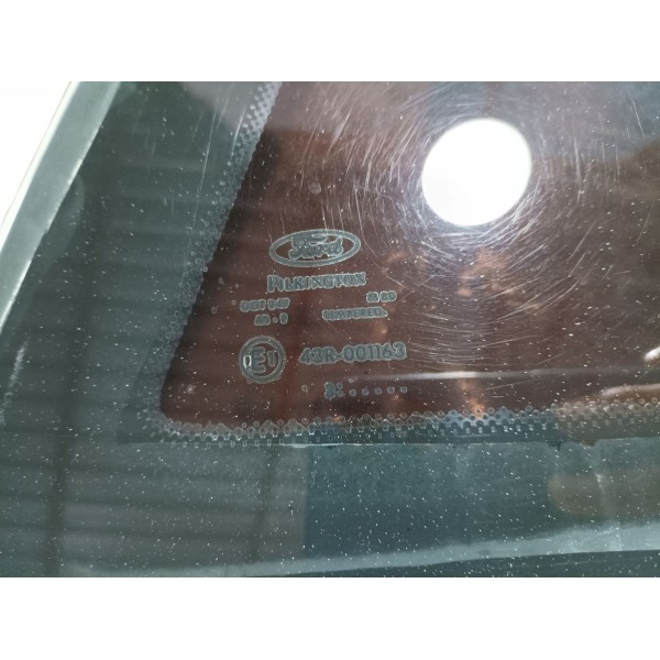 Vidro Fixo Lateral Traseiro Direito Ford Fiesta 2003