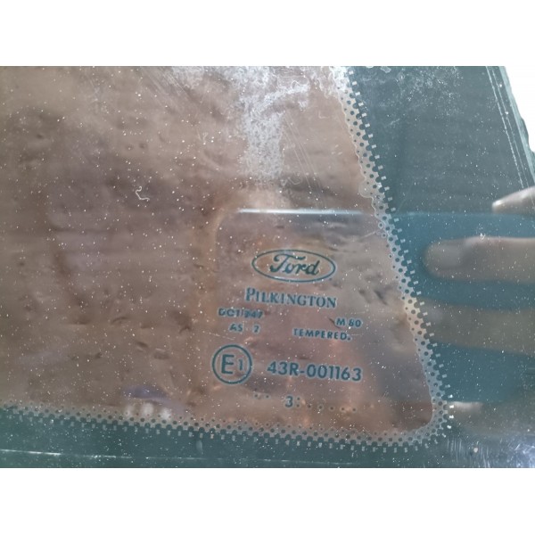 Vidro Fixo Lateral Traseiro Esquerdo Ford Fiesta 2003