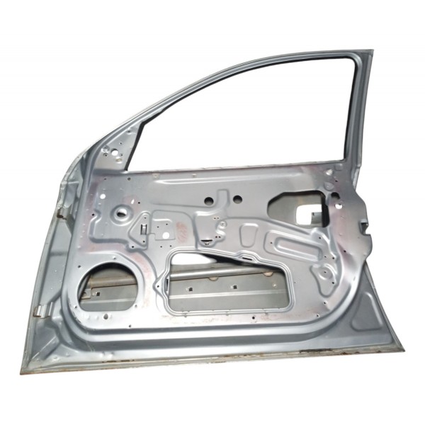 Porta Dianteira Gm Astra 2005 Direita 4p Detalhes Usado Dianteira Direita Cinza