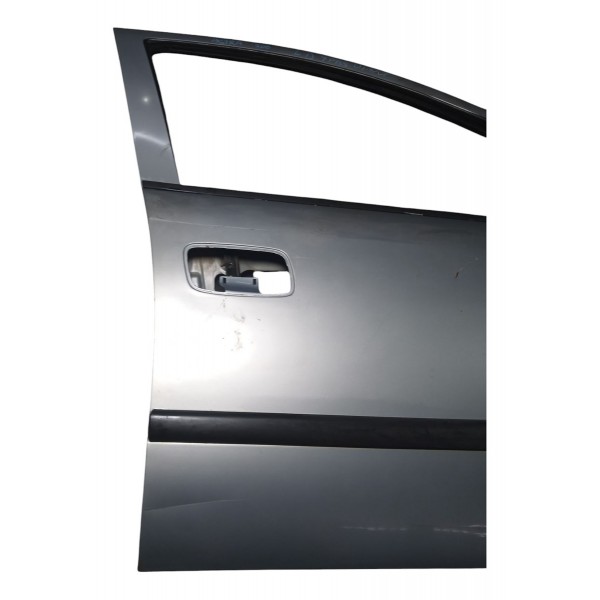 Porta Dianteira Gm Astra 2005 Direita 4p Detalhes Usado Dianteira Direita Cinza