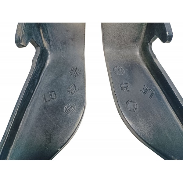 Dobradiça Capô Dianteiro Fiat Siena 2004