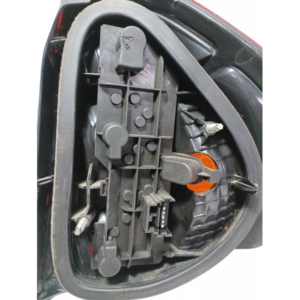 Lanterna Traseira Esquerda Renault Clio 2004