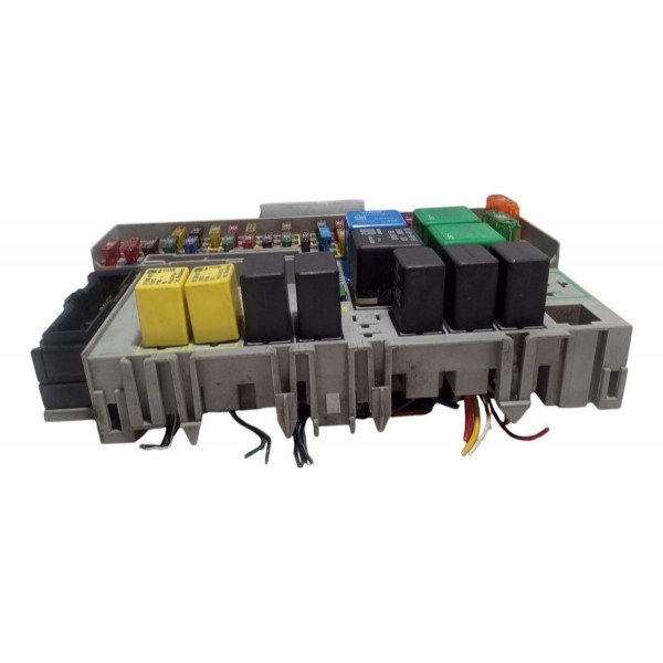 Caixa De Fusível Gm Zafira 2.0 2003