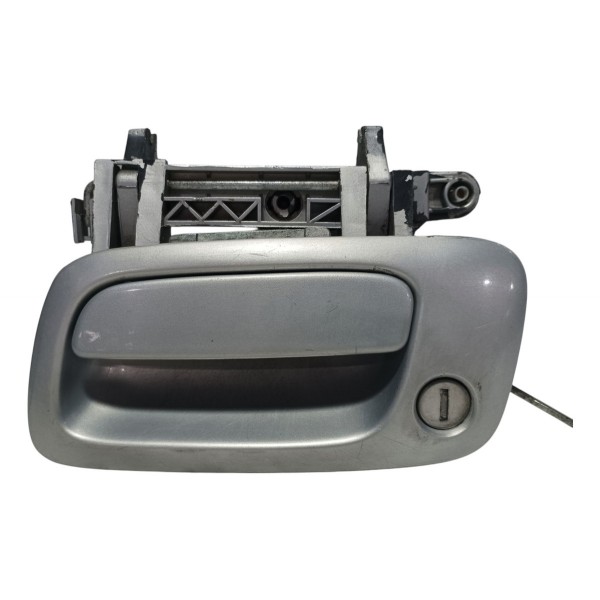 Maçaneta Externa Dianteira Esquerda Gm Zafira 2003