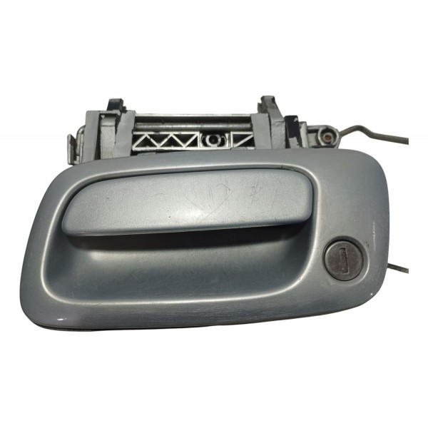 Maçaneta Externa Dianteira Esquerda Gm Zafira 2003