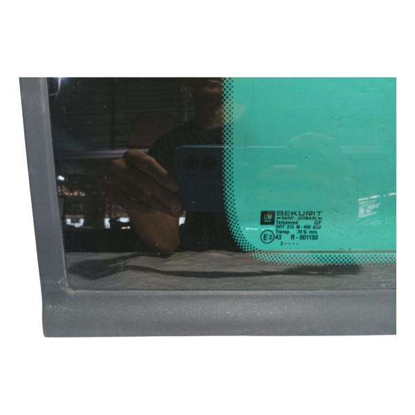 Vidro Fixo Lateral Traseiro Esquerdo Gm Zafira 2003