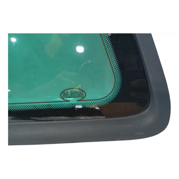 Vidro Fixo Lateral Traseiro Esquerdo Gm Zafira 2003