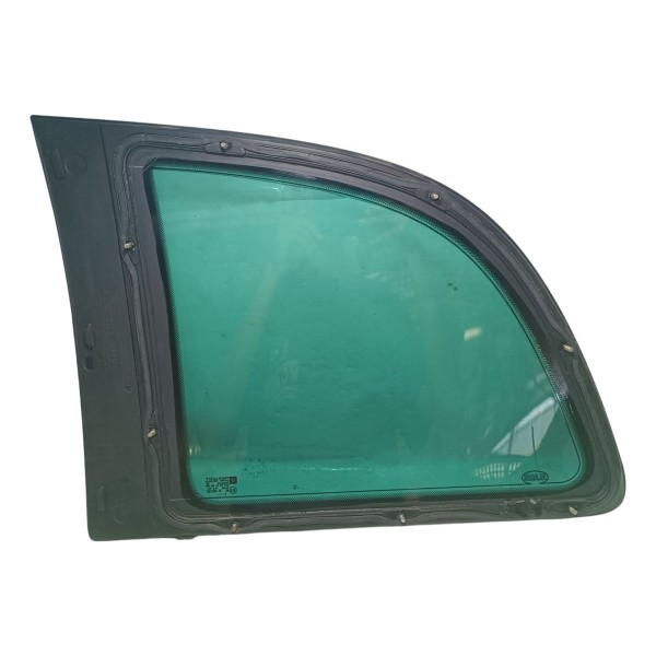 Vidro Fixo Lateral Traseiro Direito Gm Zafira 2003