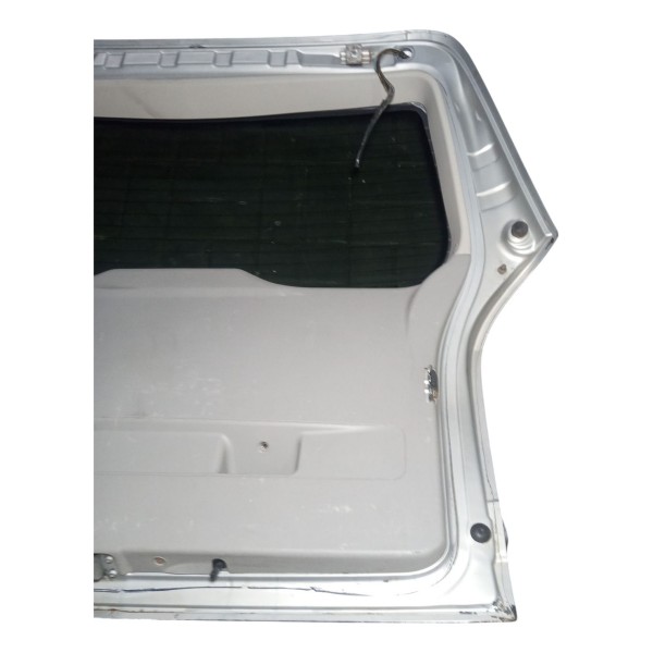 Tampa Traseira Da Zafira 2005 2.0 Detalhes Usado Cinza