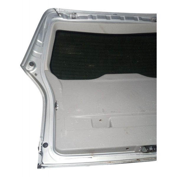 Tampa Traseira Da Zafira 2005 2.0 Detalhes Usado Cinza