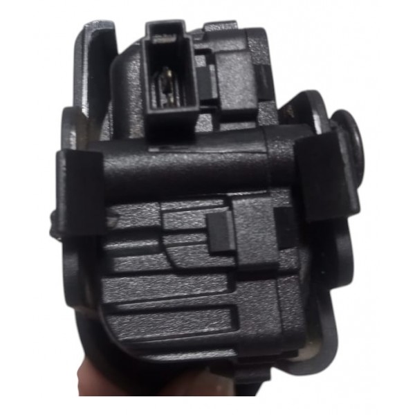 Trava Portinhola Tanque Combustível Gm Astra 2009