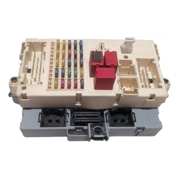 Caixa De Fusível Fiat Stilo 1.8 8v Flex 2004 51755127