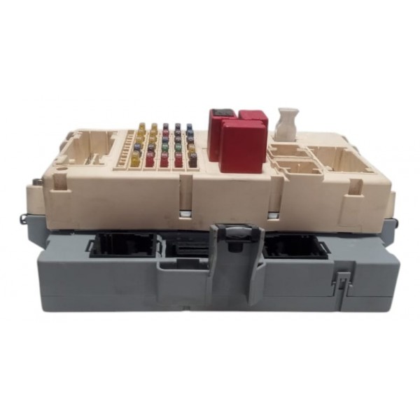 Caixa De Fusível Fiat Stilo 1.8 8v Flex 2004 51755127