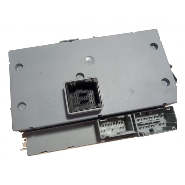 Caixa De Fusível Fiat Stilo 1.8 8v Flex 2004 51755127