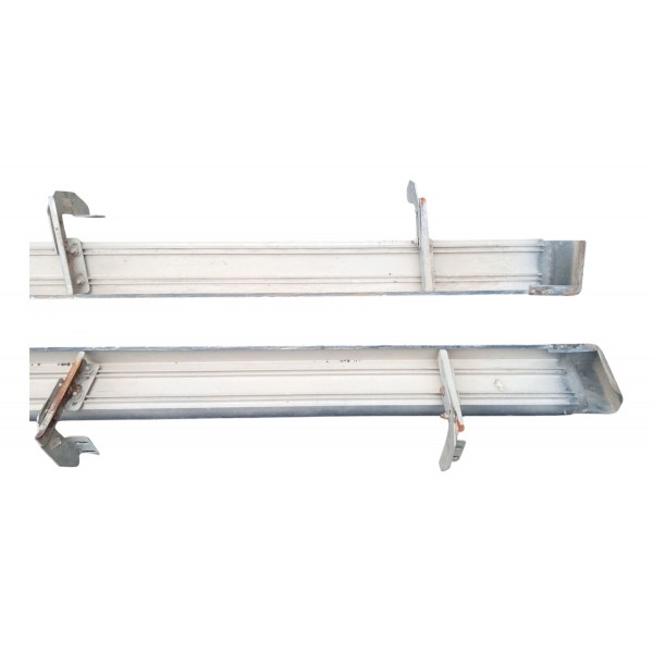 Par De Estribo Nissan Frontier 2010 Usado Pré