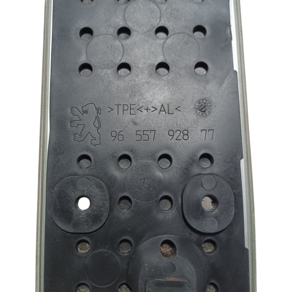 Acabamento Soleira Descanso Pé Peugeot 408 2011