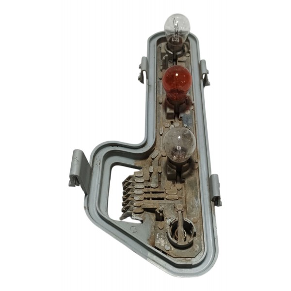 Soquete Circuito Lanterna Traseira Direita Gm Zafira 2002