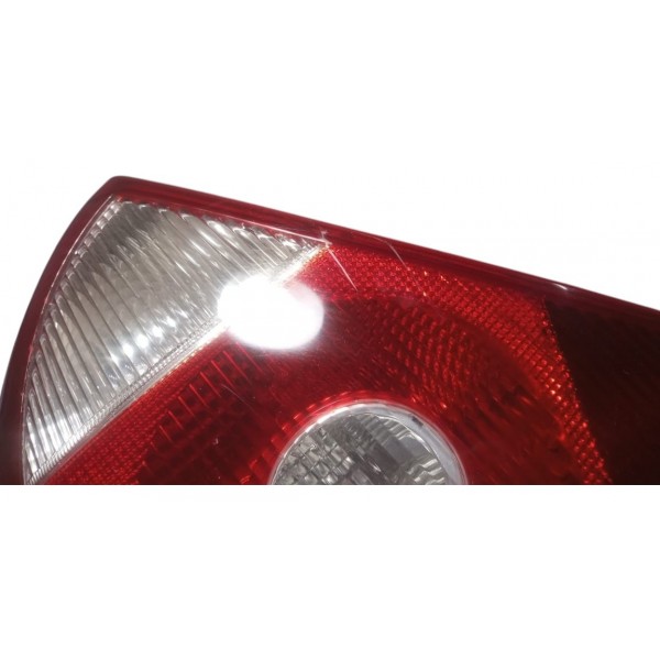 Lanterna Esquerda Ford Mondeo 2005 Esquerdo/motorista Vermelho