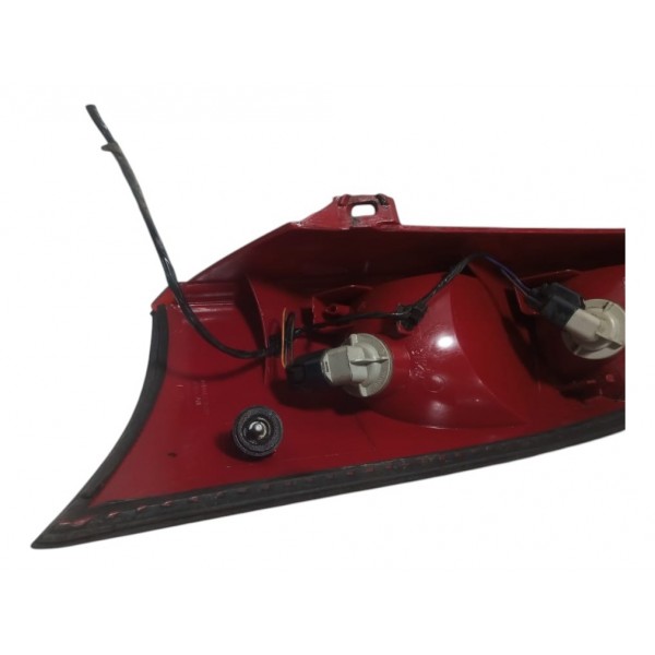 Lanterna Direita Ford Focus 2005 Direito/passageiro Vermelho